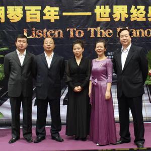 被蟒蛇玩弄尿喷H肉倒刺动漫男男
